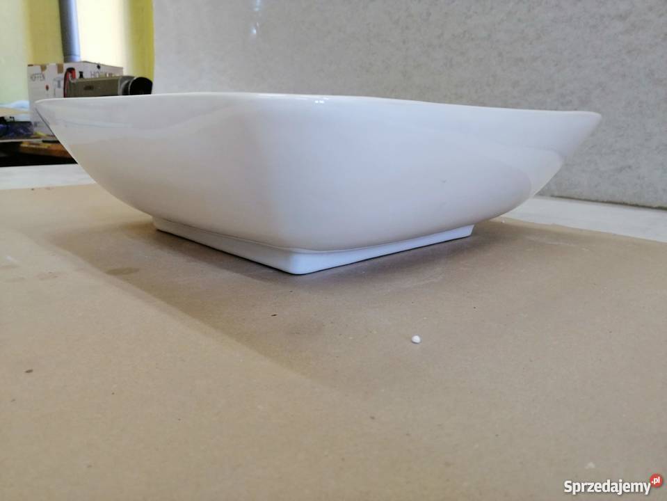 Umywalka nablatowa 230 Piła