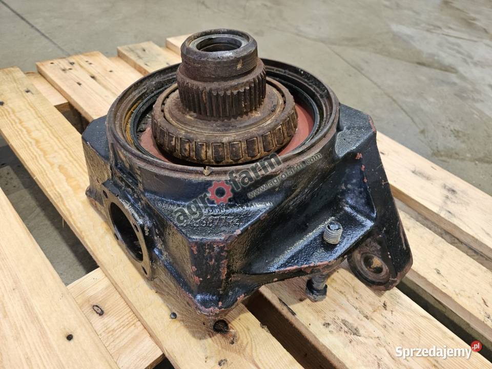 Zwrotnica LH Massey ferguson 8250 8260 Byków