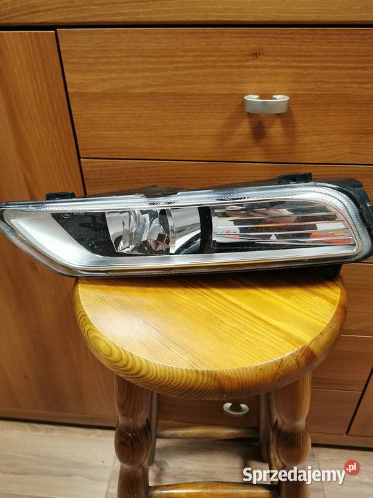 VW PASSAT B7 Halogen Prawy ORYGINALNY Luzino