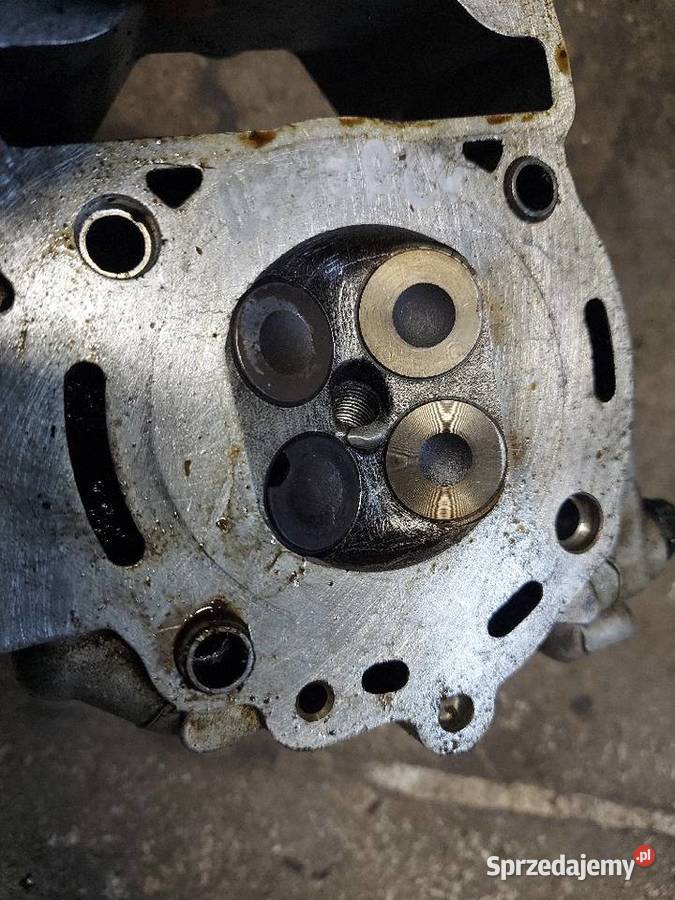 Piaggio Beverly 125 głowica zawór zawory Cylindry, głowice, pierścienie Jelenia Góra