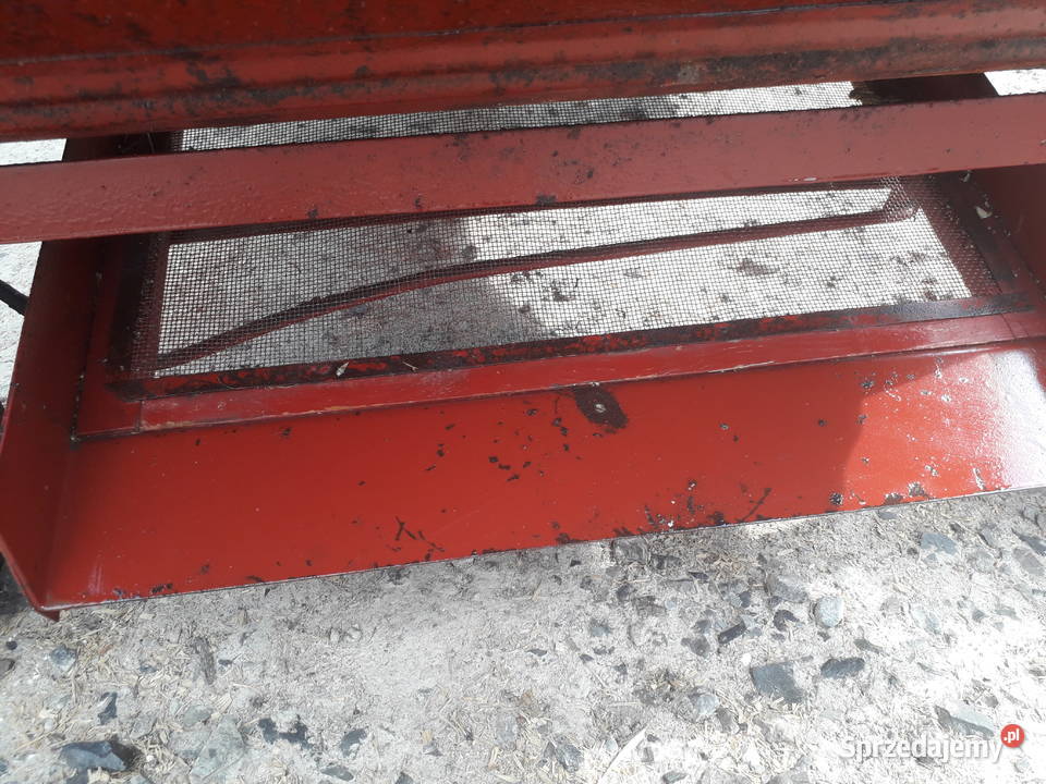 Wialnia M305 metalowe z silnikiem młynek stan Izbica sprzedam