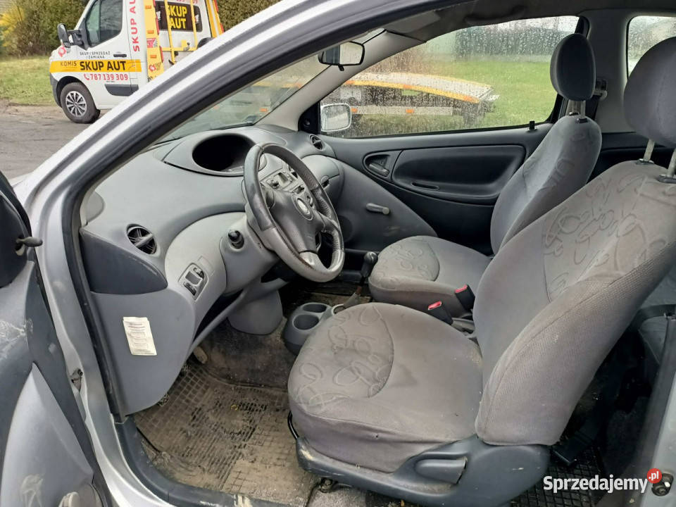 Toyota Yaris Toyota Yaris 13 00r I 19992005 nieuszkodzony małopolskie Tarnów