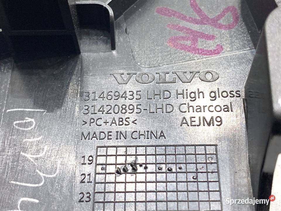 RAMKA DEKOR TUNELU VOLVO XC60 II 31469435 SUV sprzedam