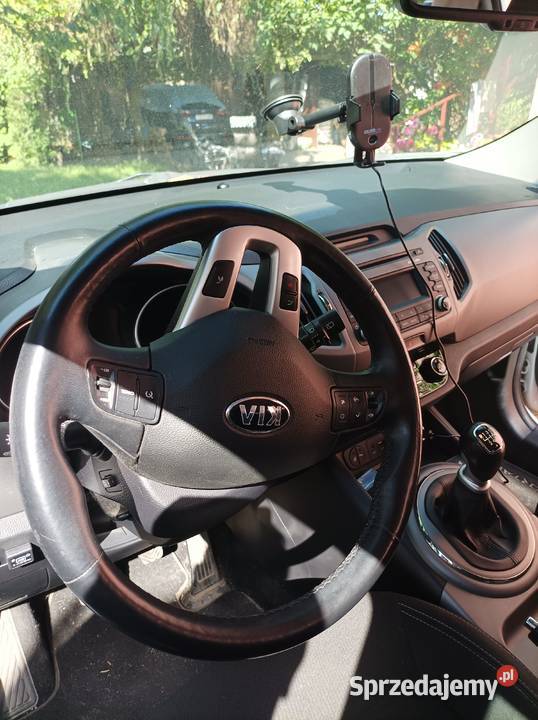 auto z niskim przebiegiem Sportage Starachowice