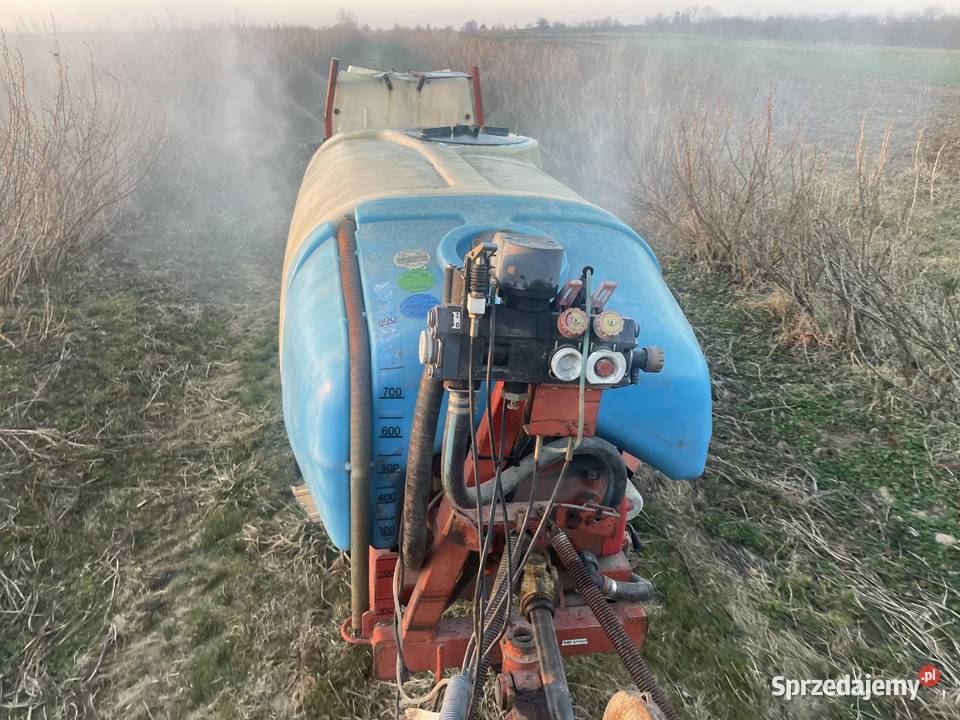 Opryskiwacz sadowniczy do porzeczek agrestu Długowola Pierwsza