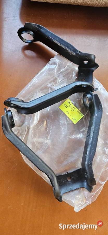 OryginałNowyz epoki wahacz przedni do Fiata 126p osobowe