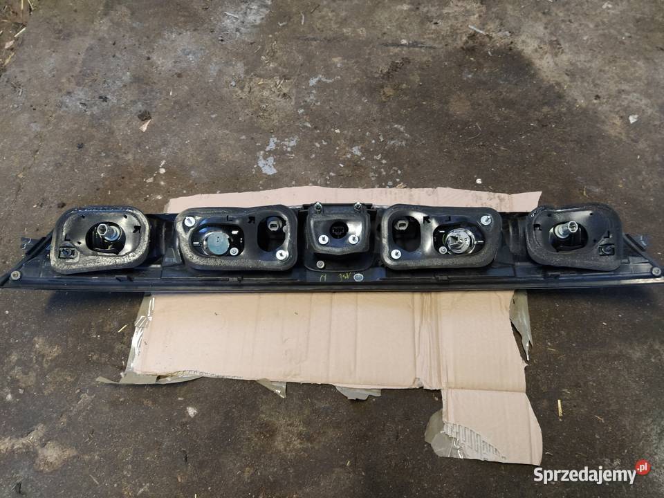 LAMPA TYŁ Środek Honda Civic 8 VIII UFO 5 Drzwi Lipka