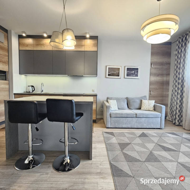 Studio 38 m2 METRO Siedmiogrodzka SpireHub