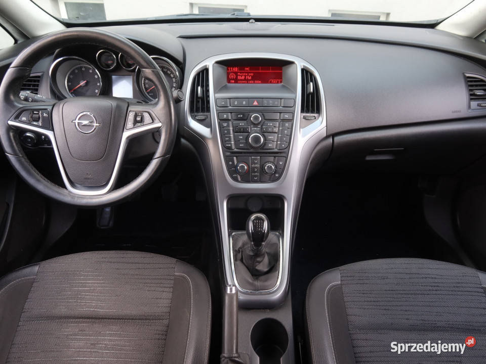 Opel Astra 14 T sprzedam