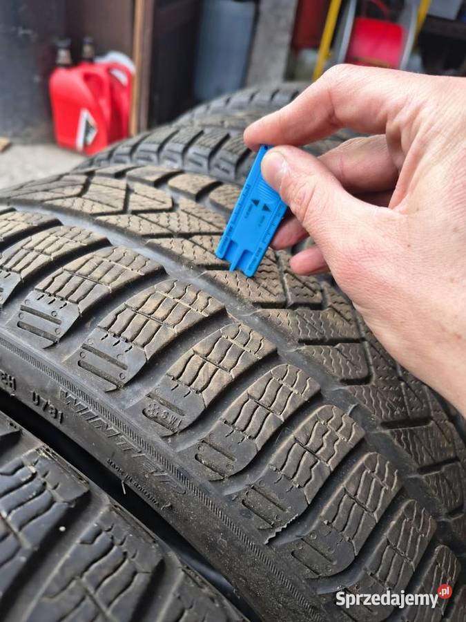 4x Pirelli SOTTOZERO 3 zima MS 205 40 R18 84H zima Bolęcin sprzedam