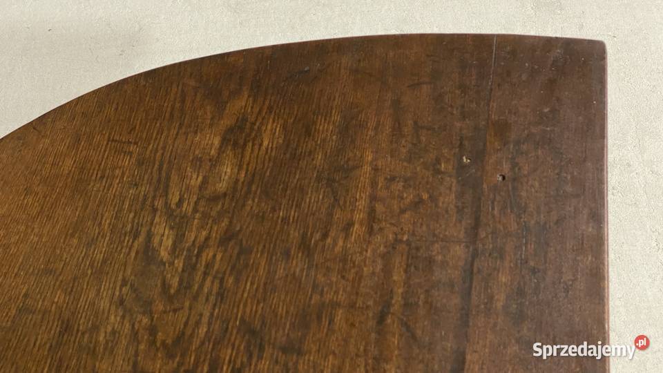 Półokrągły dębowy stolik w rustykalnym stylu Budno