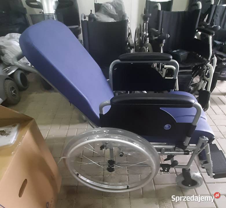 Wózek specjalny z dodatkową funkcją toalety Syców