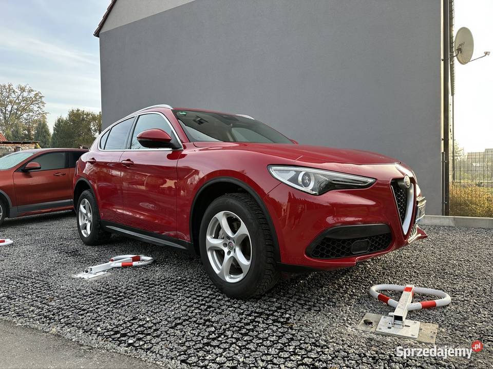 Alfa Romeo Stelvio Żórawina