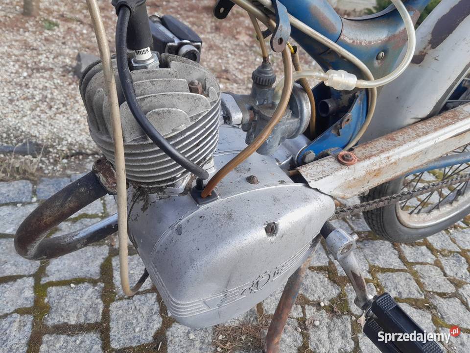 Komar 232 z 1967roku sztywniak Komar świętokrzyskie Mirzec