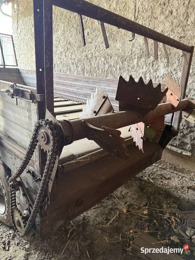 Rozrzutnik obornika dwuosiowy Rozrzutniki obornika Dobieżyn