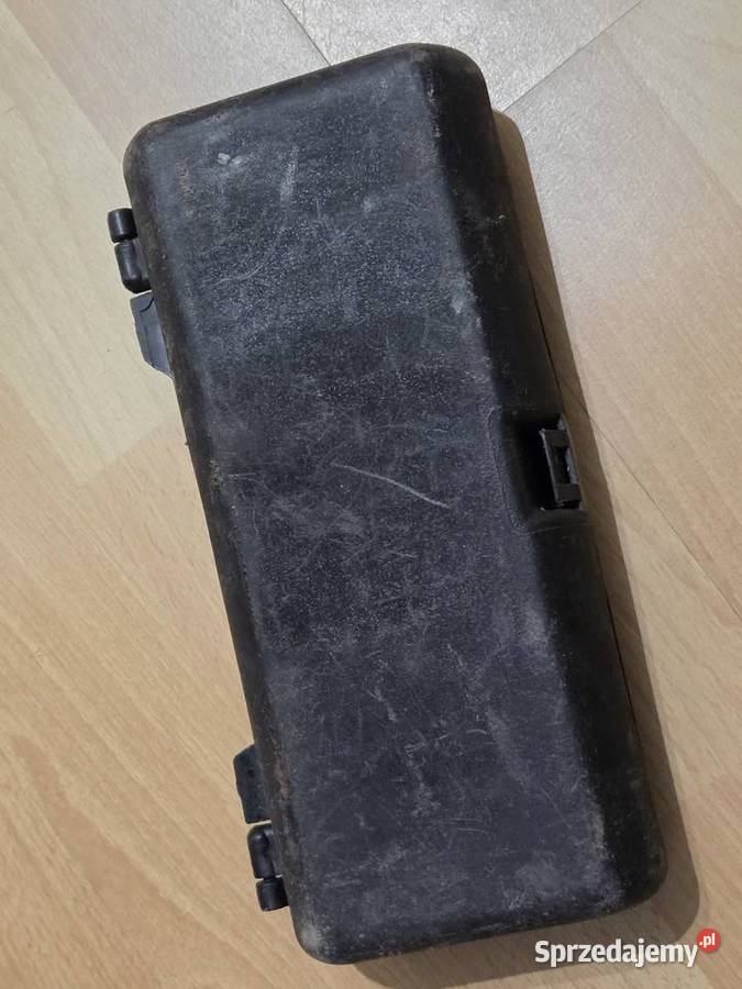 Skrzynka narzędziowa Fiat 125p 126p Polonez Gliwice sprzedam