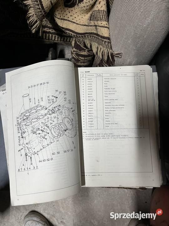 katalog częśći ciagnika mf 255 orginalny 1990 Rok wydania 1990 Kultura i Rozrywka Zwoleń