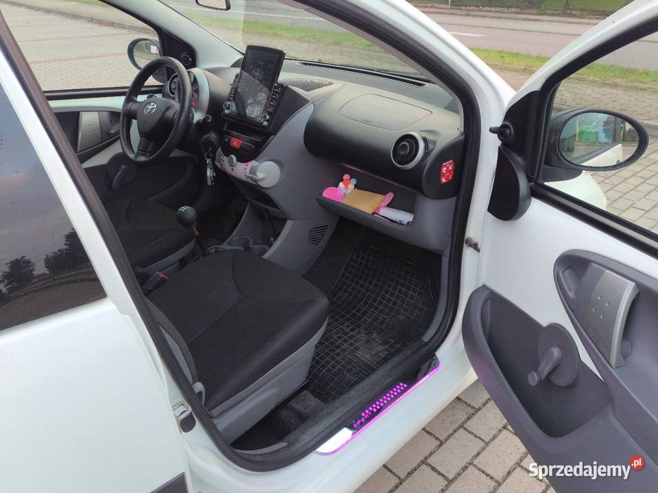 Toyota AYGO SPECJAL EDYSHION biały Aygo Gradzanowo Kościelne sprzedam