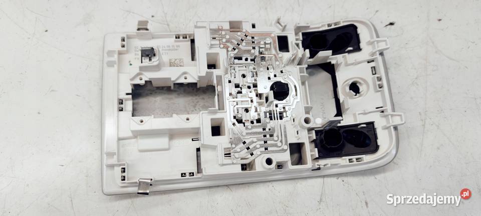 LAMPKA PODSUFITKI AUDI A3 8V 8V0947135A ET1 Przystajń