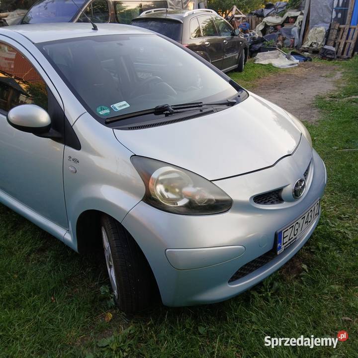 Toyota Aygo 10 VVTi 2007 Benzyna Drzewianowo