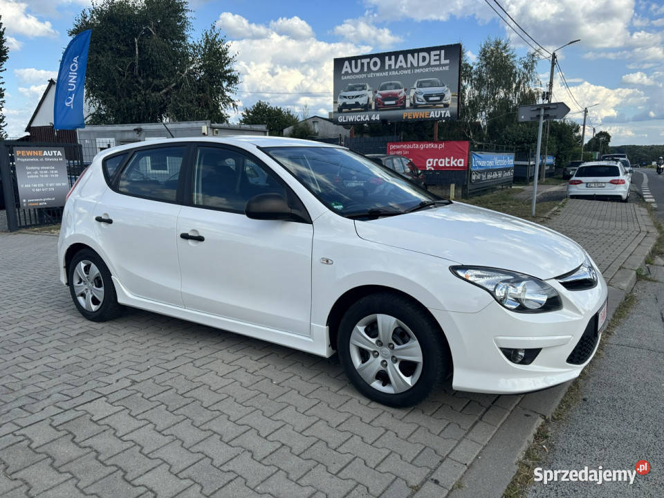 Hyundai i30 Doskonały stanKlimatyzacja ESP śląskie Przyszowice sprzedam