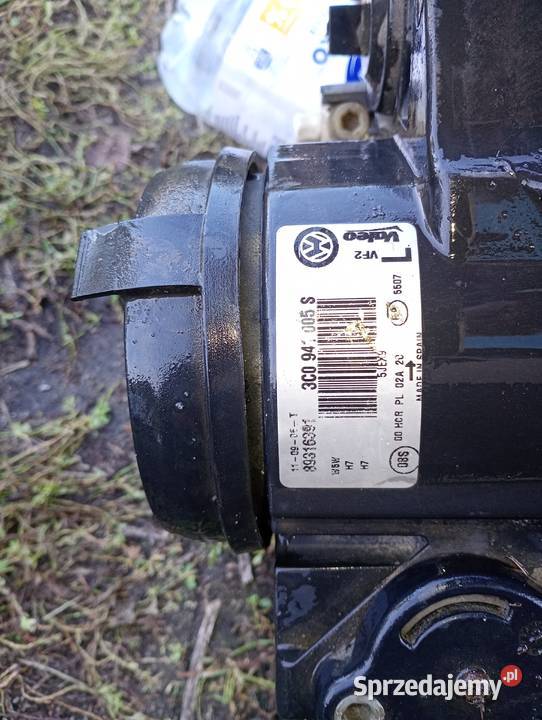 2 lampy passat b6 Jedna Valeo drugą chińczyk