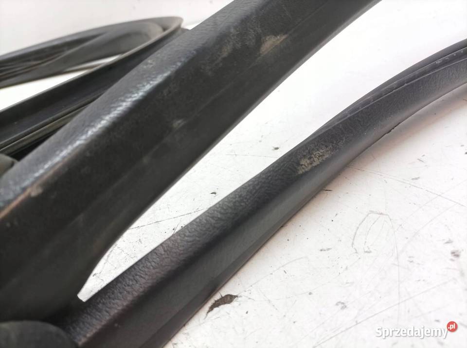 USZCZELKA DRZWI LEWY PRAWY PRZÓD KPL KAROSERYJNA