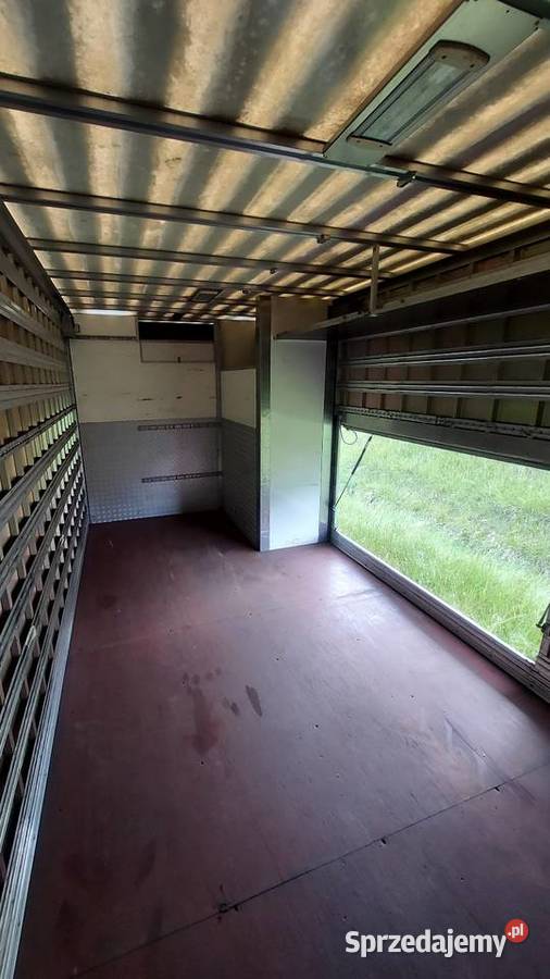 Zabudowa kontener kamper koniowóz 9000kg