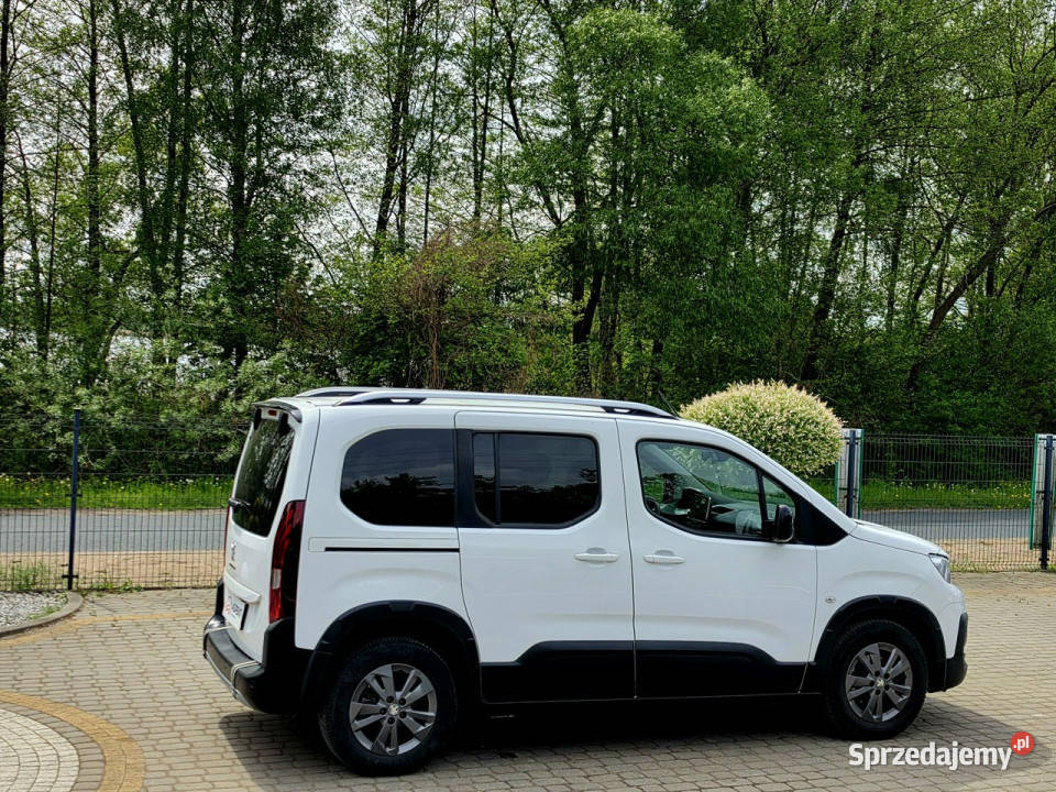 Peugeot RIFTER 12 PureTech Allure osób garażowany kujawsko-pomorskie Skępe