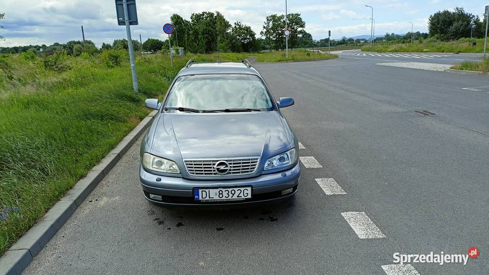 Opel Omega 25 DTI Rok produkcji 2003