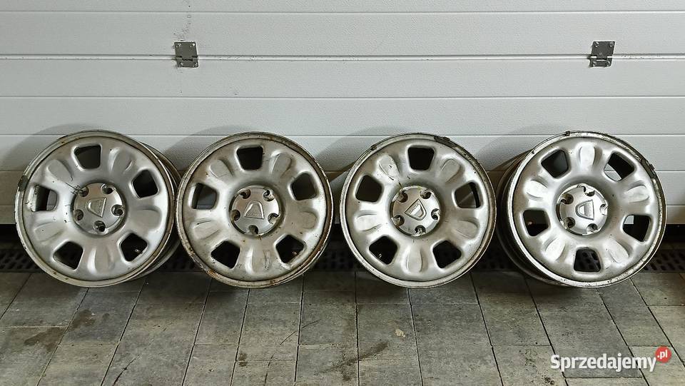Felgi stalowe Dacia Daster mocne 16 Dynów sprzedam