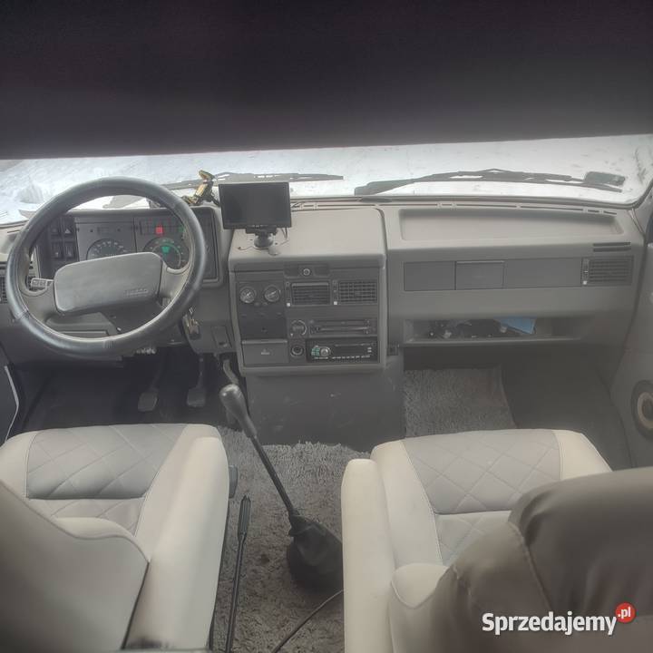 Kamper półintegra Iveco daily 28 TDI Piła