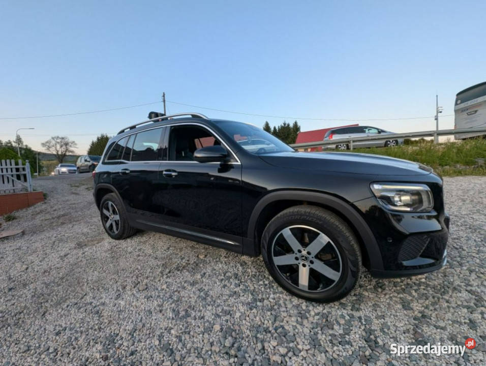Mercedes GLB 200 D Oświetlenie Ambiente kamera Mercedes-Benz