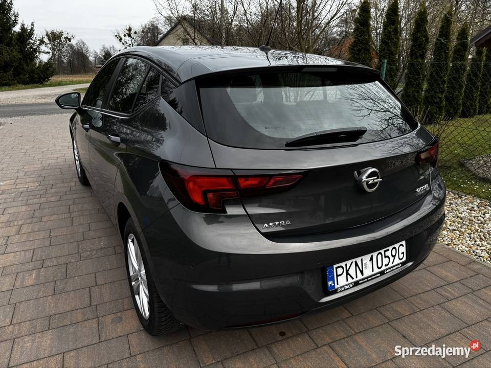 Sprzedam Opel Astra K 2016r benzyna 10 ECOTEC Rychwał sprzedam