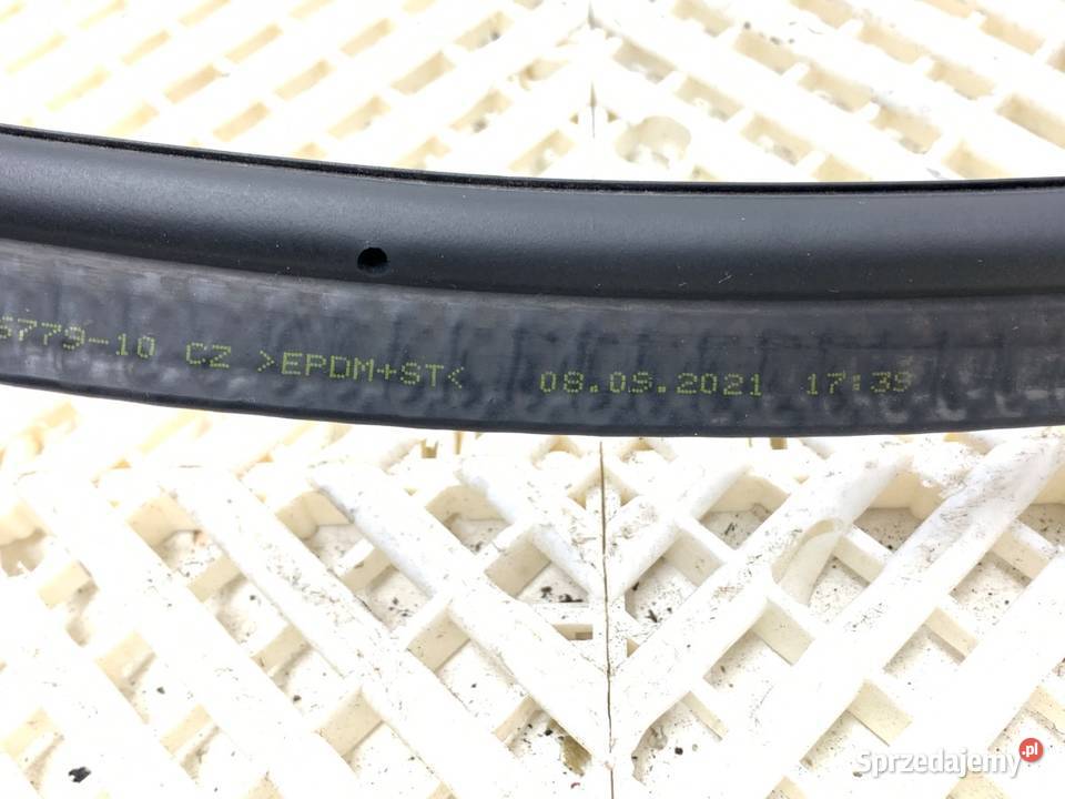 USZCZELKA KLAPY BAGAŻNIKA BMW F44 SportowyCoupe