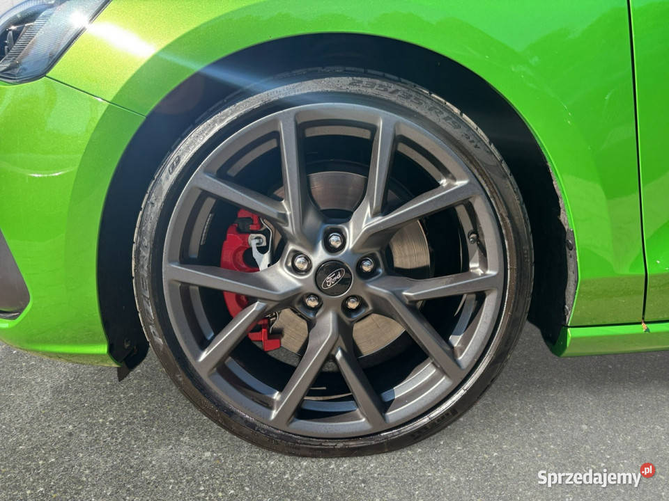 Ford Focus 23 EcoBoost ST X Z Polskiego Salonu elektrycznie ustawiane fotele sprzedam