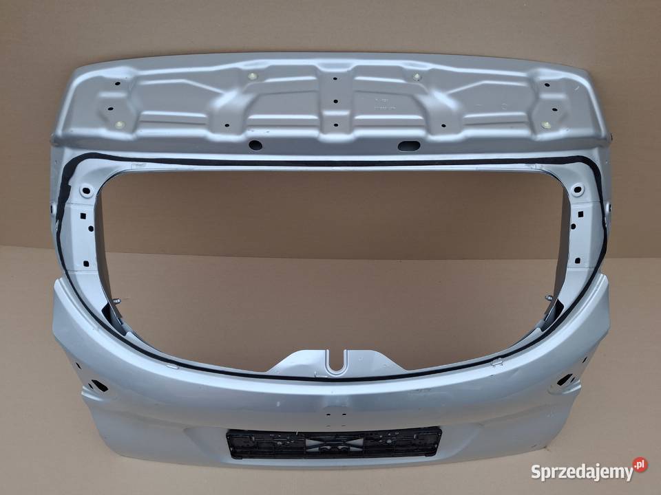 RENAULT CAPTUR KLAPA BAGAŻNIKA TYŁ 901523137R Bieleń