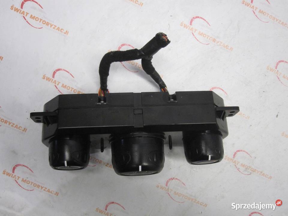 KIA SPORTAGE II LIFT 10r panel nawiewu osobowe Panele sterowania, przełączniki Kielce