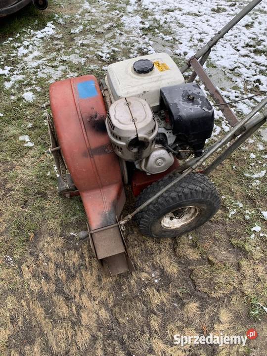 Samojezdna spalinowa dmuchawa Honda 9