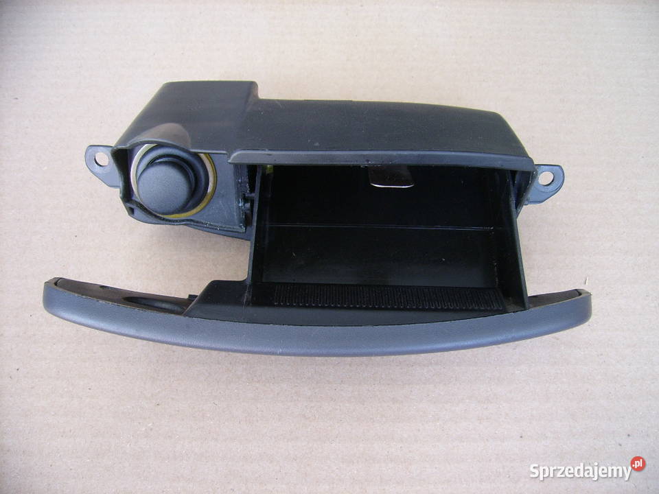 Renault Megane 1 I 9503 POPIELNICZKA ZAPALNICZKA Radom sprzedam