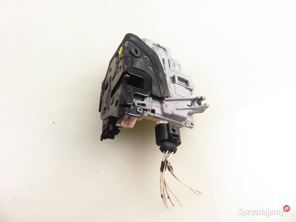 ZAMEK LEWY TYLNY VW PASSAT B6 3C4839015A