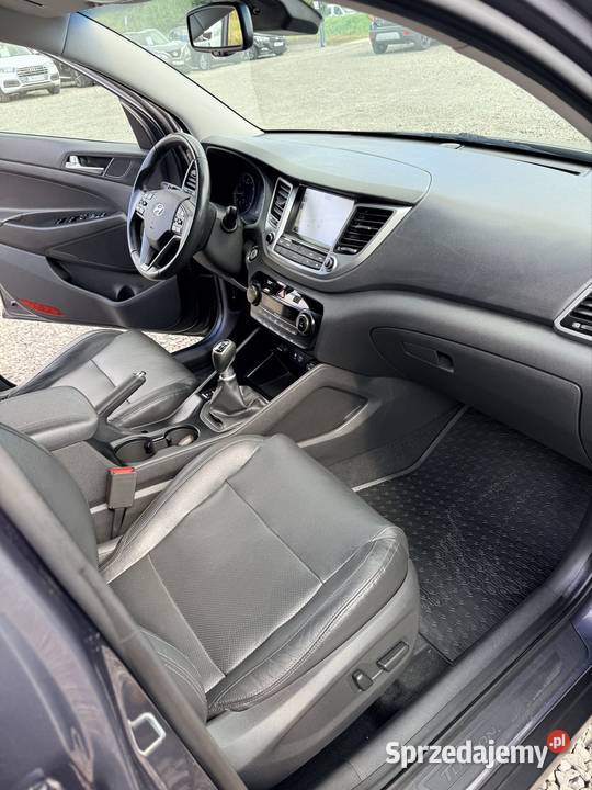 Hyundai Tucson 16 benzyna 2015r sprowadzony lubelskie Tomaszów Lubelski
