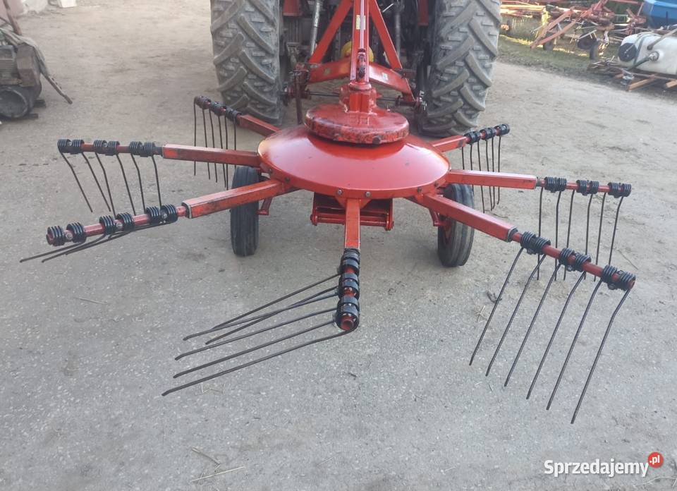 Zgrabiarka karuzelowa Pottinger 301 Pisarzowa sprzedam