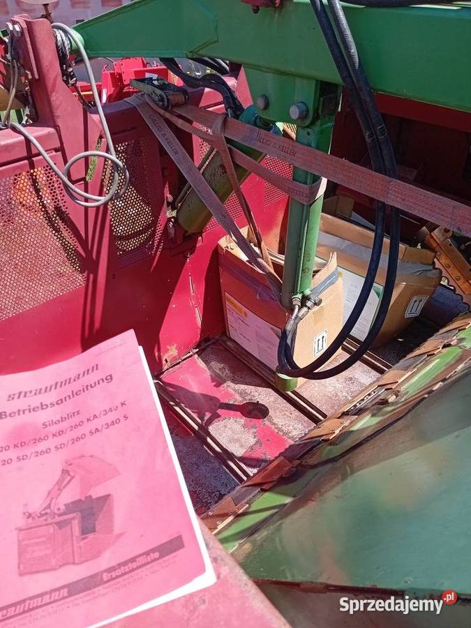 Wóz paszowy wycinak strauman z Niemiec świętokrzyskie Starachowice sprzedam