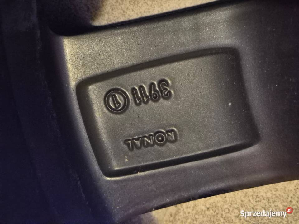 ORYGKoła 4 Bridgestone Blizzak lm001 205x60x17 Samochodowe Bielsko-Biała