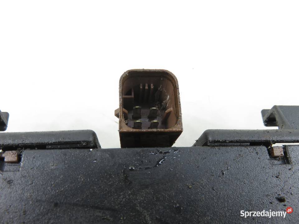 CEWKA PEUGEOT 207 14 0040102048 osobowe małopolskie