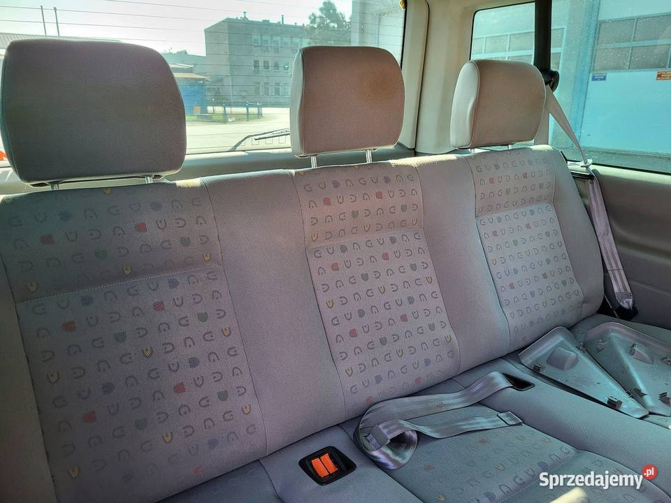 Volkswagen Caravelle 25 TDI Jasło