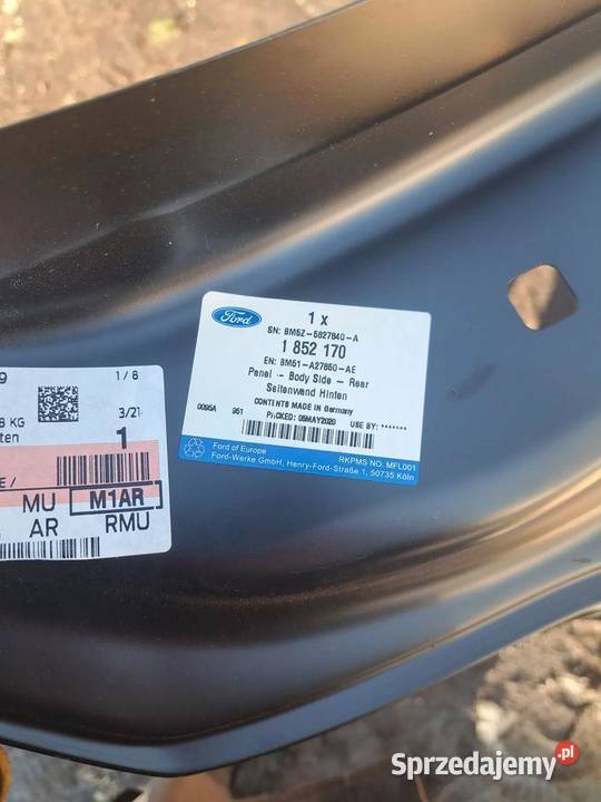 Błotnik prawy tył tylny Ford Focus III HB 5D sprzedam