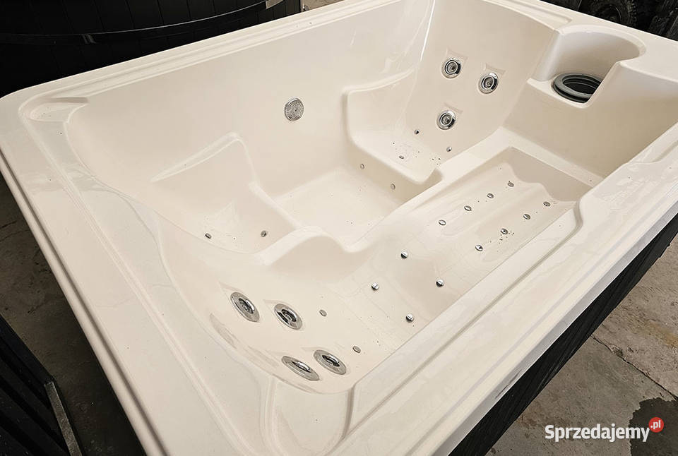 JACUZZI OGRODOWE SLIM 3 Wolnostojące w zabudowa Wrocław