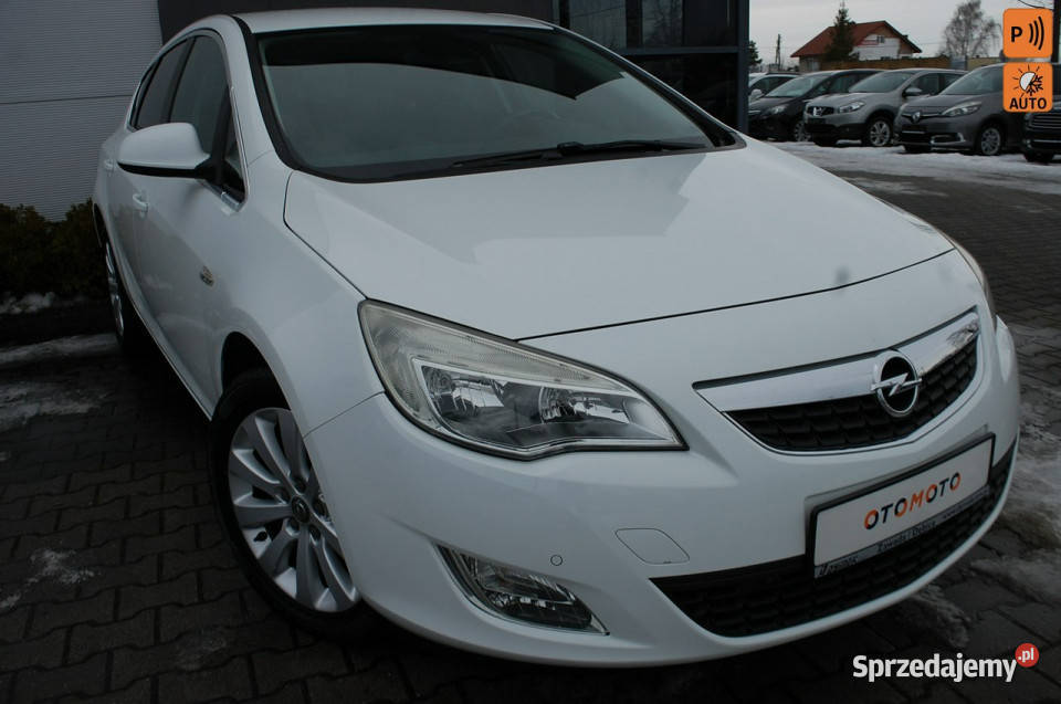 Opel Astra J 20092019 4/5 sprzedam